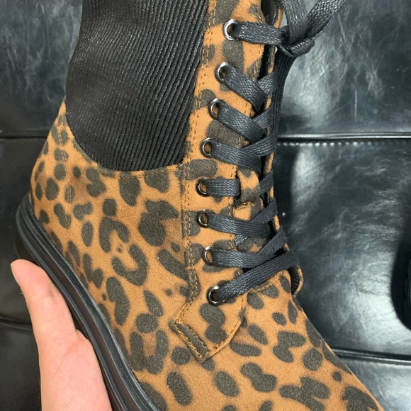 Women’s Lace Up Chunky Sole Ankle Boot in Leopard Faux Suede - Picture 2 of 15